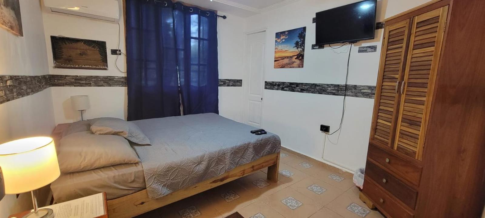 Hotel Tierra Verde Bed And Breakfast Bocas del Toro Exterior photo